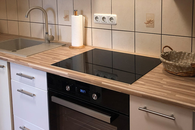 Kitchen - Room Rental for Commuters and Fitters