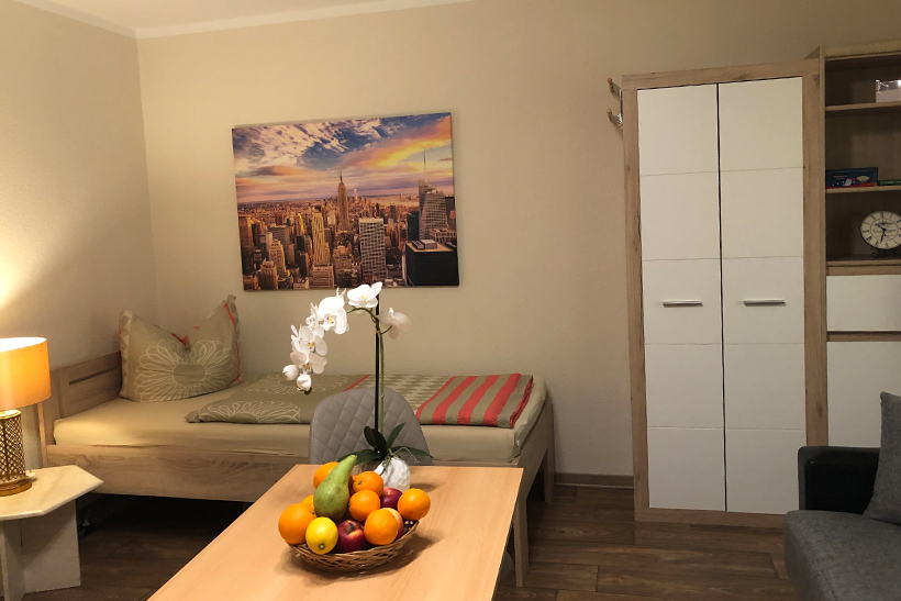 Zimmer 1 - mit zwei Betten - Vermietung Zimmer 1 - Zimmervermietung für Pendler und Monteure